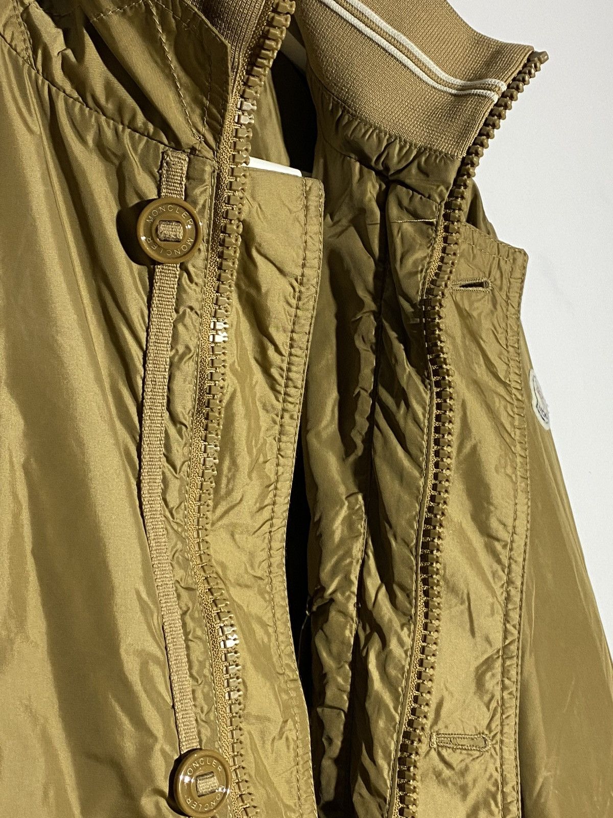 Moncler Moncler Nylon Gold Old Money Vibes Authentic Jacket Size US M / EU 48-50 / 2 - 19 Thumbnail