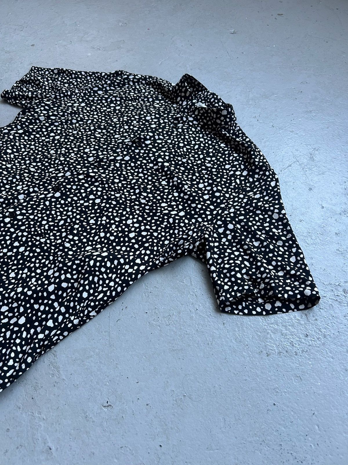 Saint Laurent Paris Saint Laurent Speckle Print Button Up Size US L / EU 52-54 / 3 - 2 Thumbnail