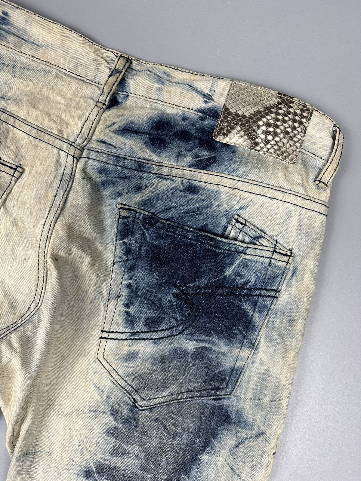 semanticdesign 🔥Rare Sick🔥Semantic Design Whiskered Bleached Flare Denim Size US 34 / EU 50 - 9 Thumbnail