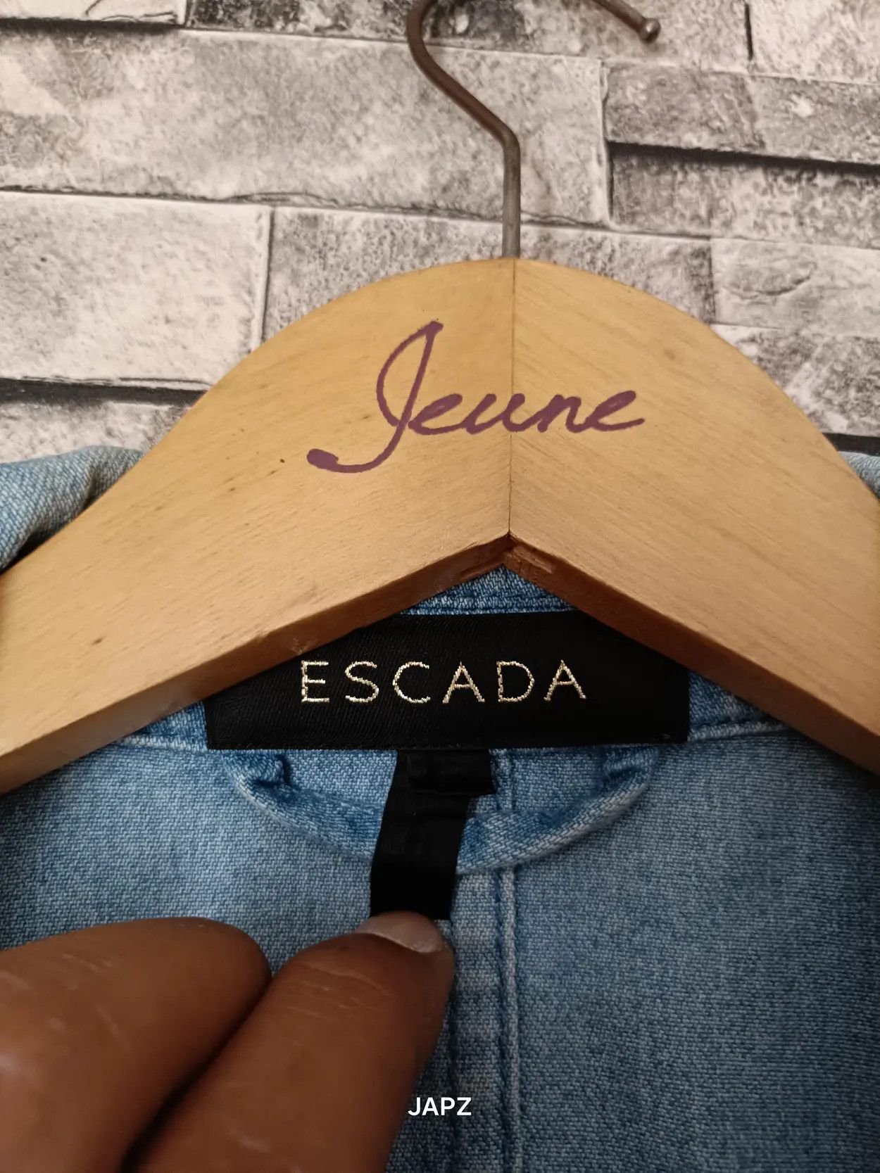 Escada Vintage Escada embroidery funky blazer denim jacket Size S / US 4 / IT 40 - 5 Thumbnail