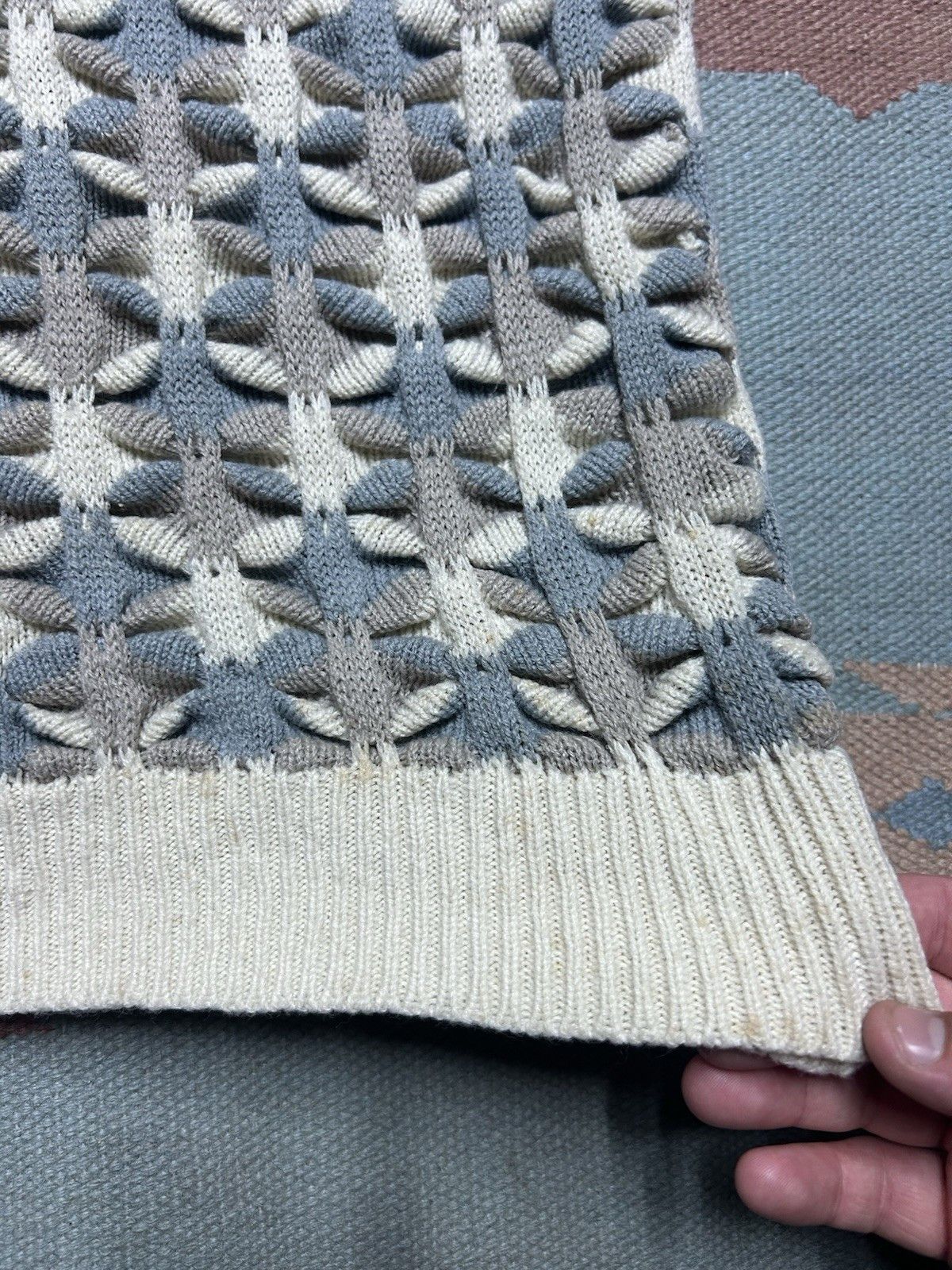 Vintage Vintage acrylic sweater deep knit 3D textured geometric larg Size US L / EU 52-54 / 3 - 8 Thumbnail