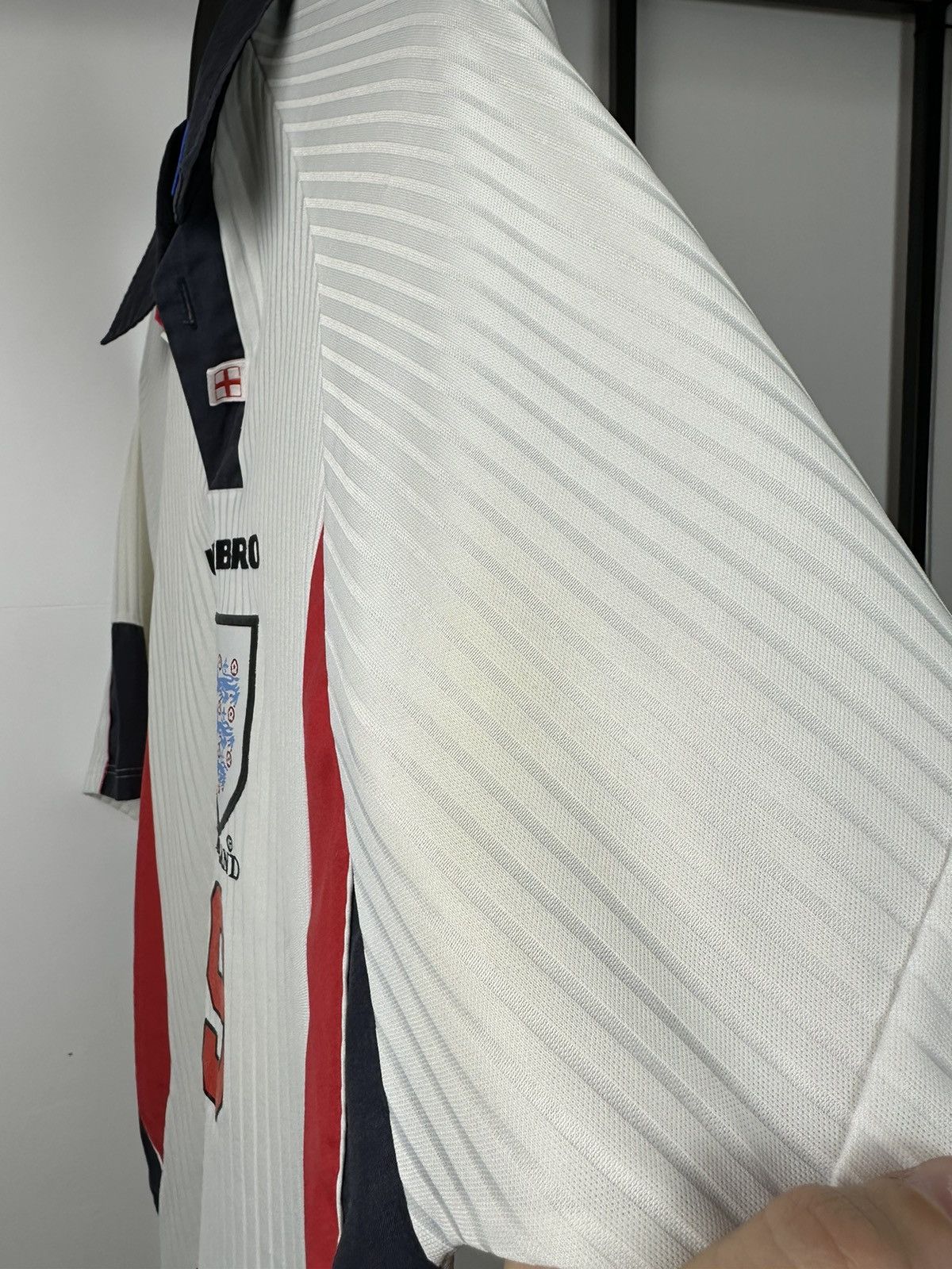 Umbro Vintage 1997-1999 England Umbro #9 Shearer Jersey Home Kit L Size US L / EU 52-54 / 3 - 13 Thumbnail
