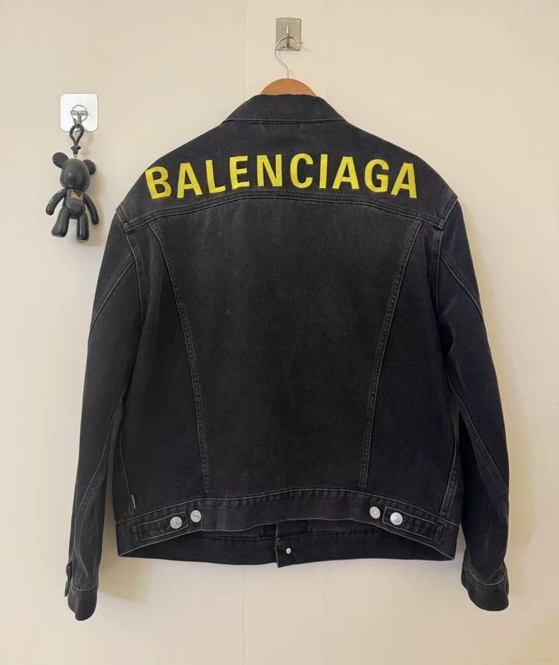 Balenciaga Balenciaga Yellow Embroidered Letter Jacket-2506 Size US L / EU 52-54 / 3 - 1 Thumbnail