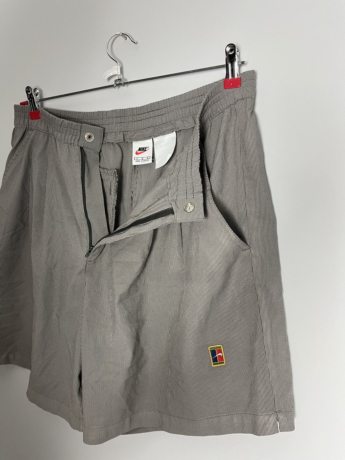 Nike RARE NIKE FACTORY DEFFECT COURT TENNIS SHORTS PANTS Size US 34 / EU 50 - 10 Thumbnail
