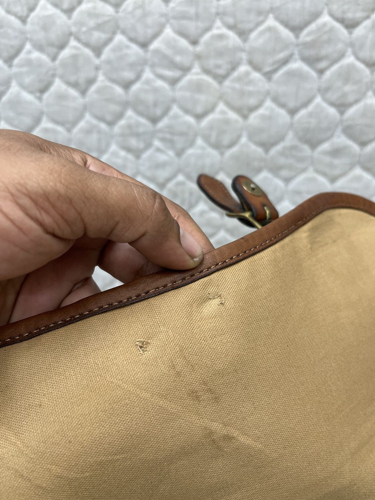 DAKS 🔥🔥🔥STEALS DAKS LONDON MESSENGER BAG Size ONE SIZE - 14 Thumbnail