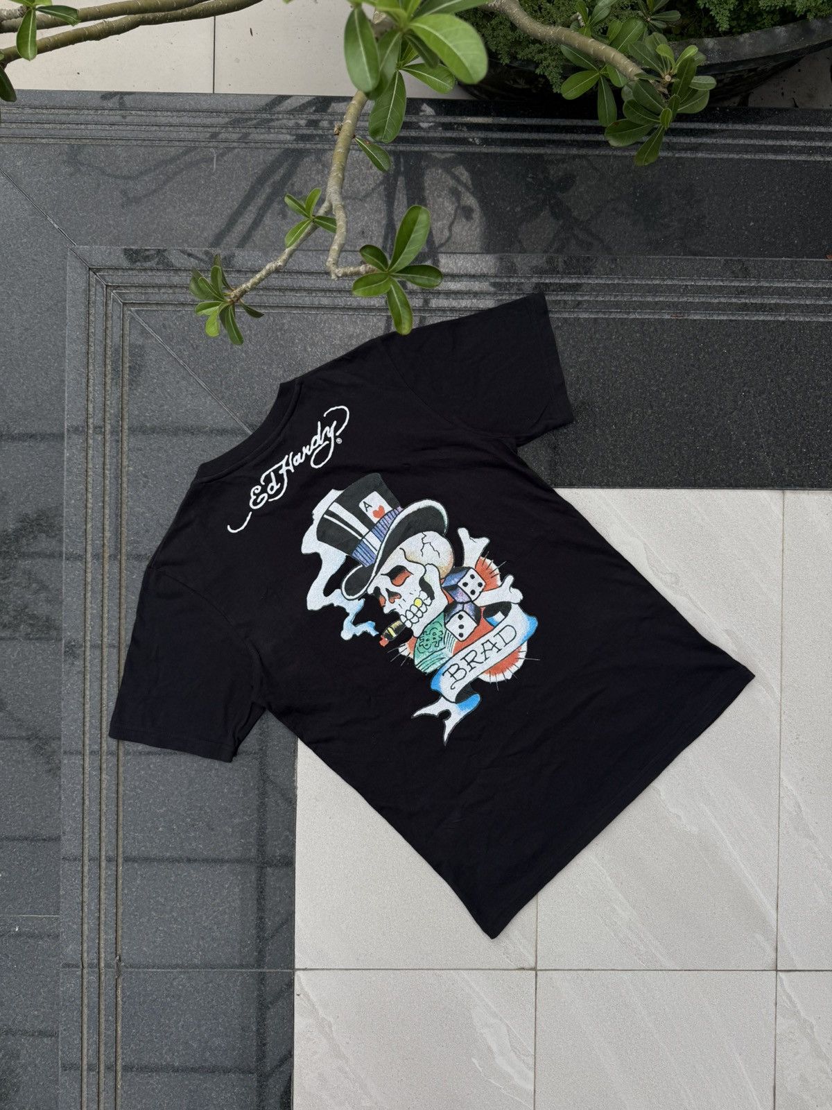 90’s ED HARDY BRAD RARE BIG BACK LOGO Y2K RETRO VINTAGE TEE