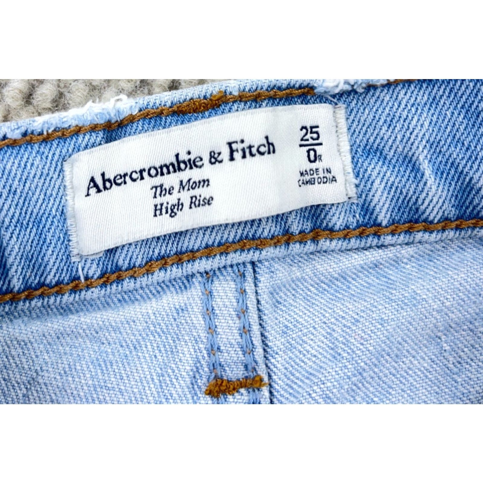 Abercrombie & Fitch VINTAGE Abercrombie & Fitch Mom Jeans Women 0 25 High Rise Distressed Light Blue 25x26 5-Pocket Denim Jeans Mens Womens Boys Girls Size 25" / US 0 / IT 36 - 4 Thumbnail