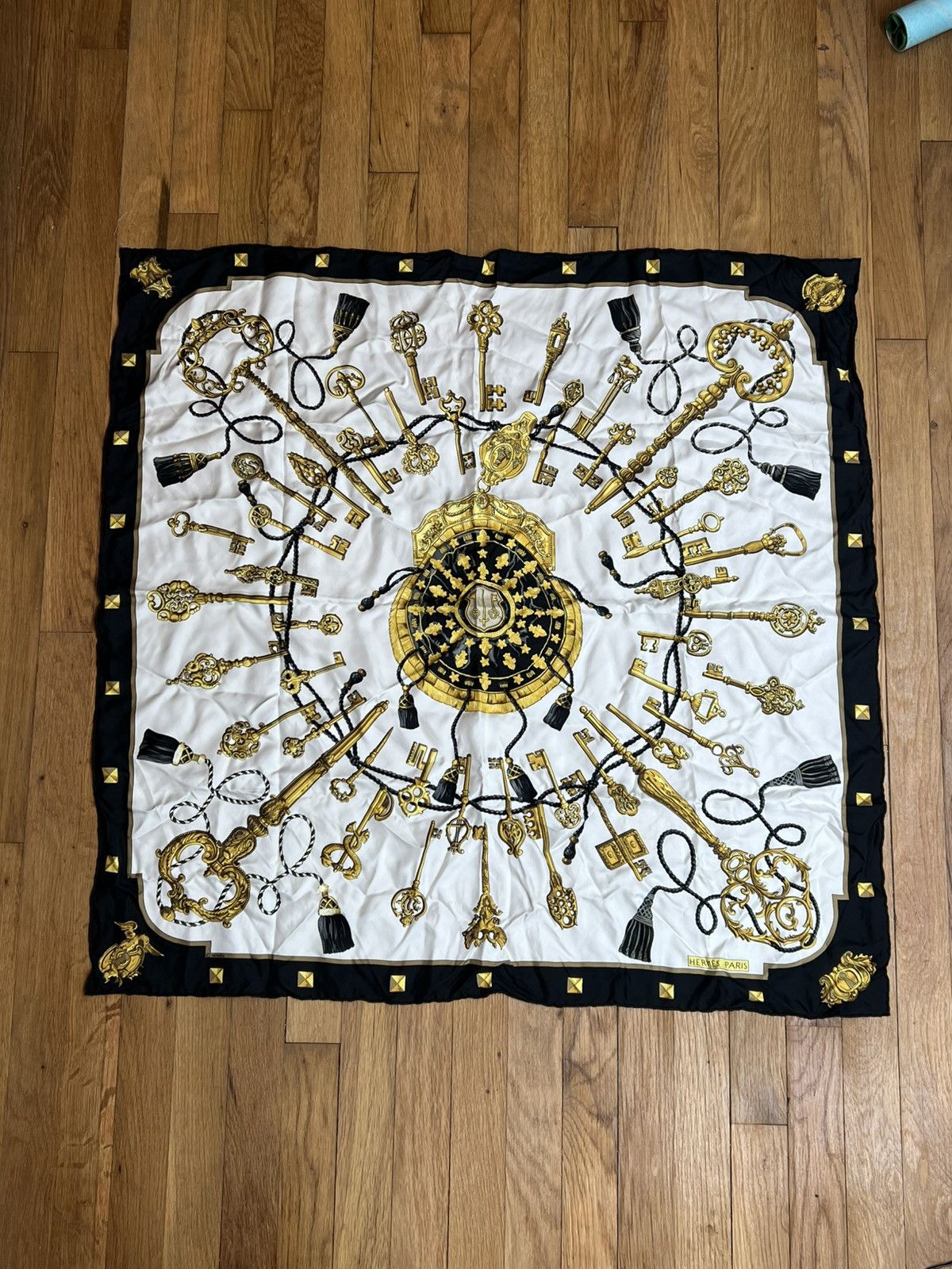 Hermes Hermes Lord y Taylor France The Keys Les Cles Silk Scarf Size ONE SIZE - 6 Thumbnail