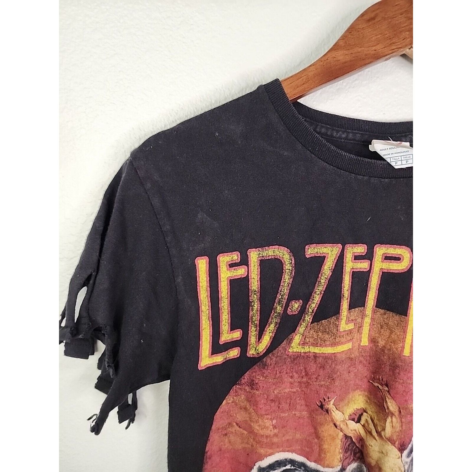Delta Womens Led Zeppelin Shirt Black Fringed Cropped Tee Top S Size S / US 4 / IT 40 - 3 Thumbnail