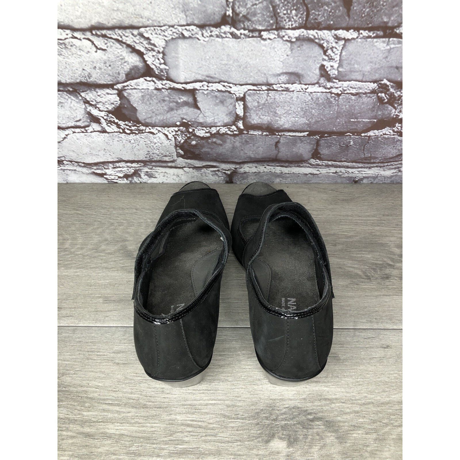 Other Naot Black Nubuck Leather MaryJane Heel Shoes Women Sz 37EU Size US 6.5 / IT 36.5 - 17 Thumbnail