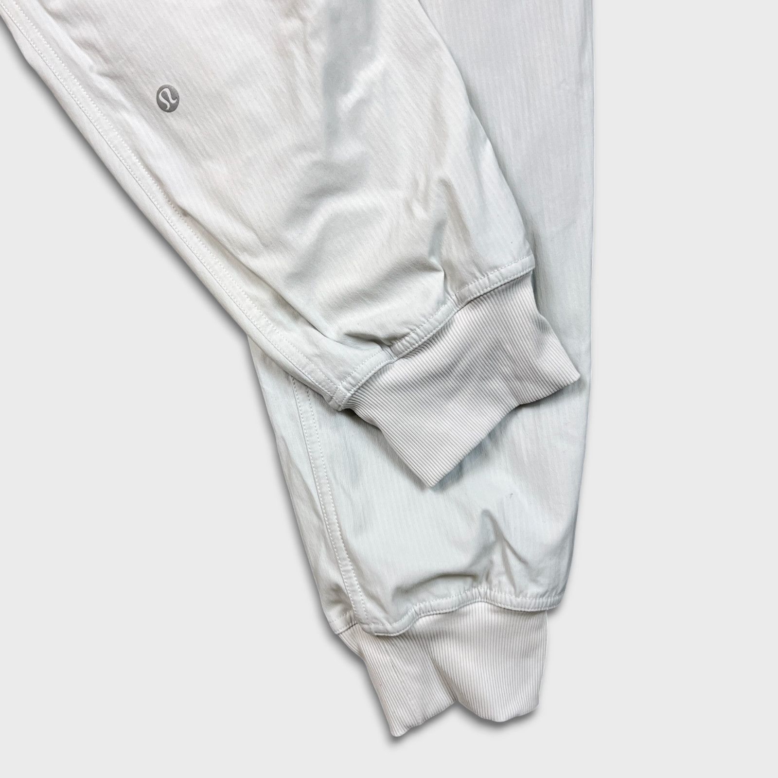 Lululemon Lululemon Dance Studio Jogger 6 Lined Taper Leg Athletic Gym Size 28" / US 6 / IT 42 - 6 Thumbnail