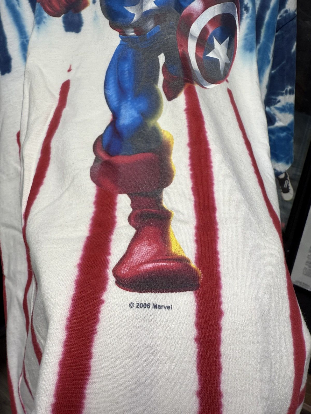 Vintage Vintage Captain America Tiedye T-Shirt Marvel Comics Tee XL Size US XL / EU 56 / 4 - 5 Thumbnail