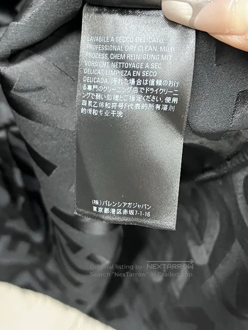 Balenciaga Balenciaga Dark pattern full-print logo letter silk shirt Size XXS / US 00 / IT 34 - 7 Thumbnail