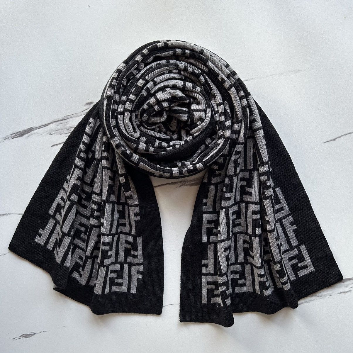 Fendi Fendi FF Logo Scarf Wool Size ONE SIZE - 1 Thumbnail