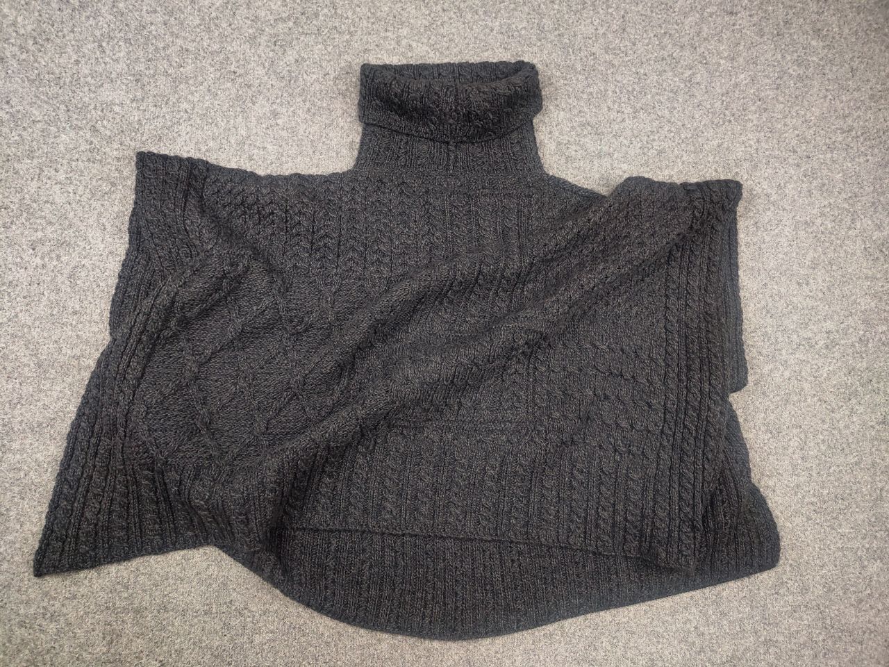 Carraig Donn Carraig Donn Ireland Merino Wool Knit turtleneck poncho Size ONE SIZE - 8 Thumbnail