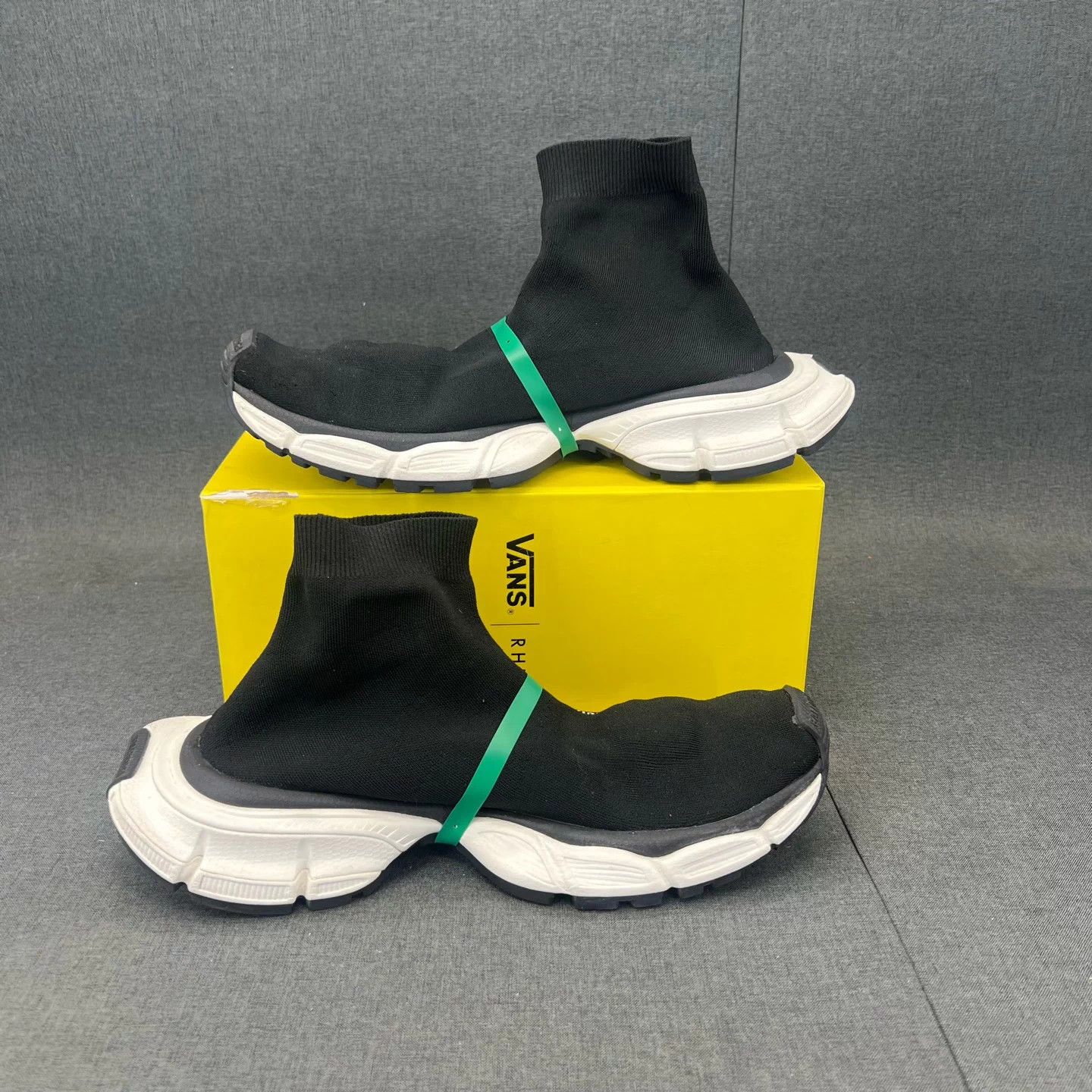 Balenciaga Balenciaga 3XL Sock Sneaker Black 43 Size US 10 / EU 43 - 2 Thumbnail