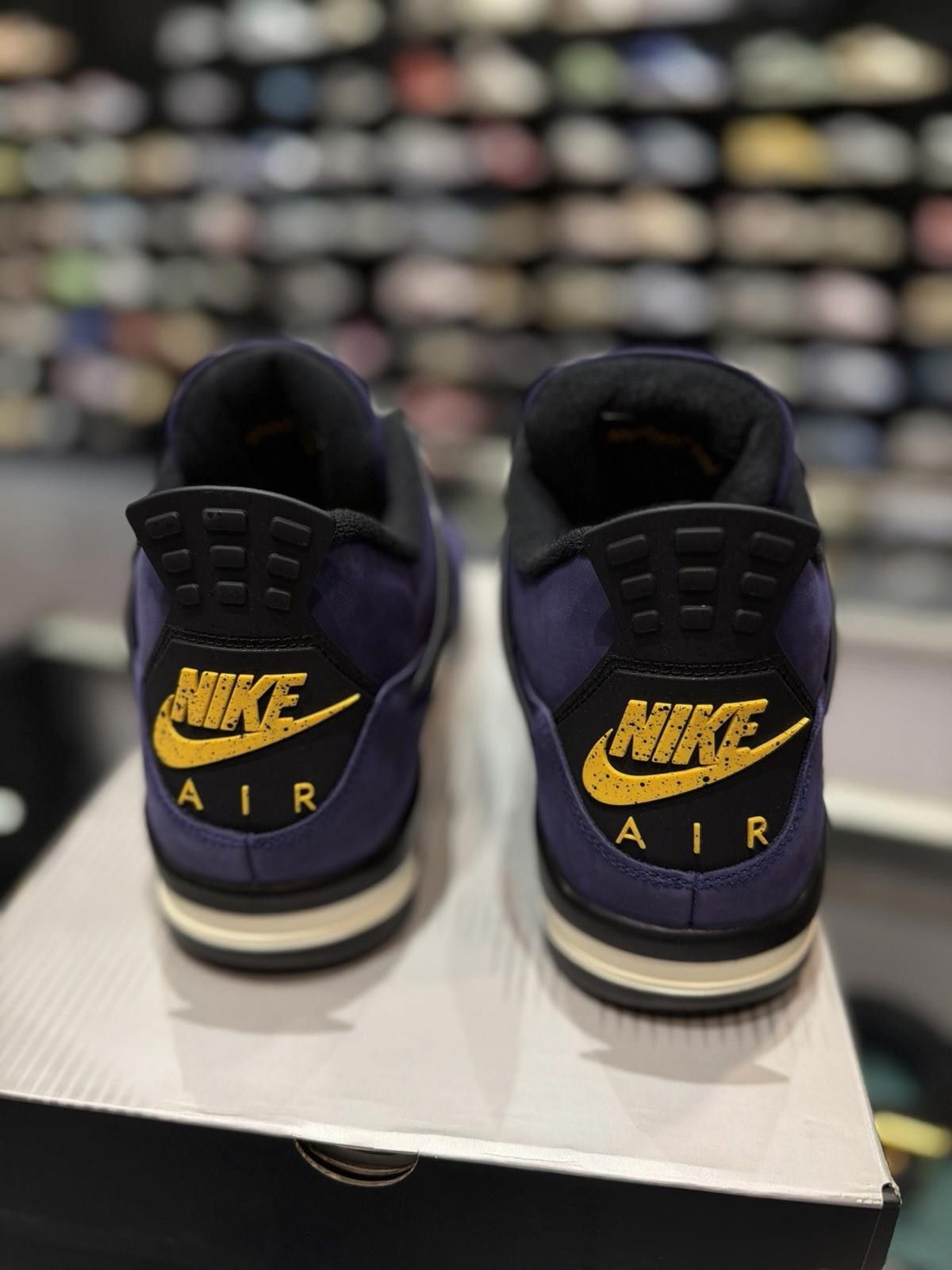 Jordan Brand Air Jordan 4 Retro Lakers "Imperial Purple" FV5029-500 (7.5) Size US 7.5 / EU 40-41 - 6 Thumbnail