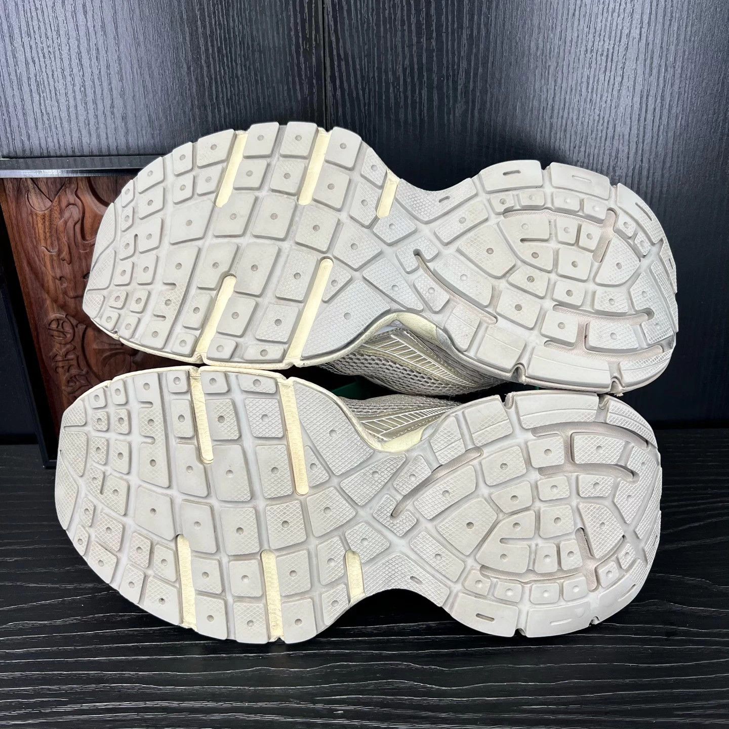 Balenciaga Balenciaga 3xl Light Beige 44 Size US 11 / EU 44 - 7 Thumbnail