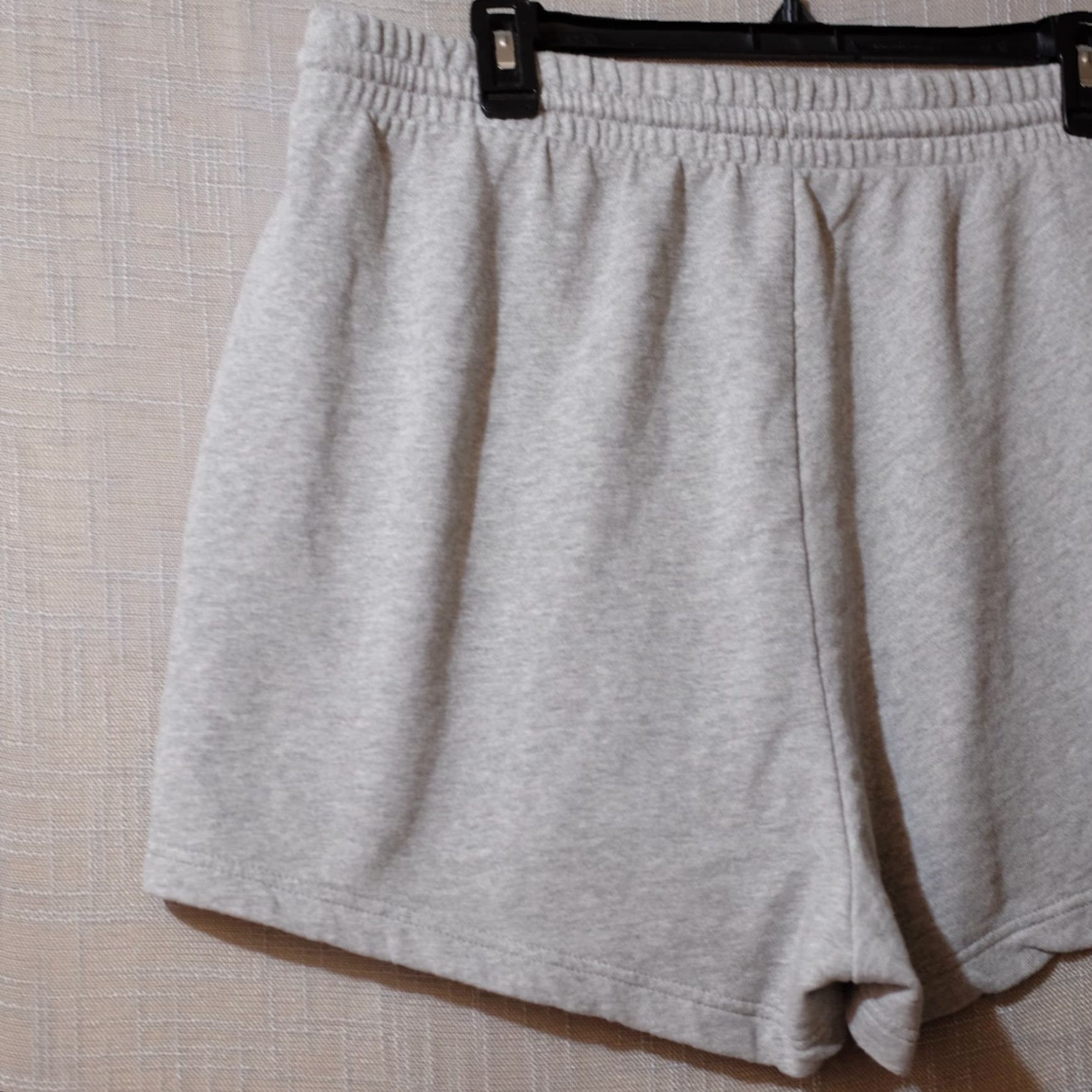 Old Navy VINTAGE Old Navy Sweatshorts Elastic Waist Grey Drawstring Women's XL #H72-18 Size ONE SIZE - 6 Thumbnail