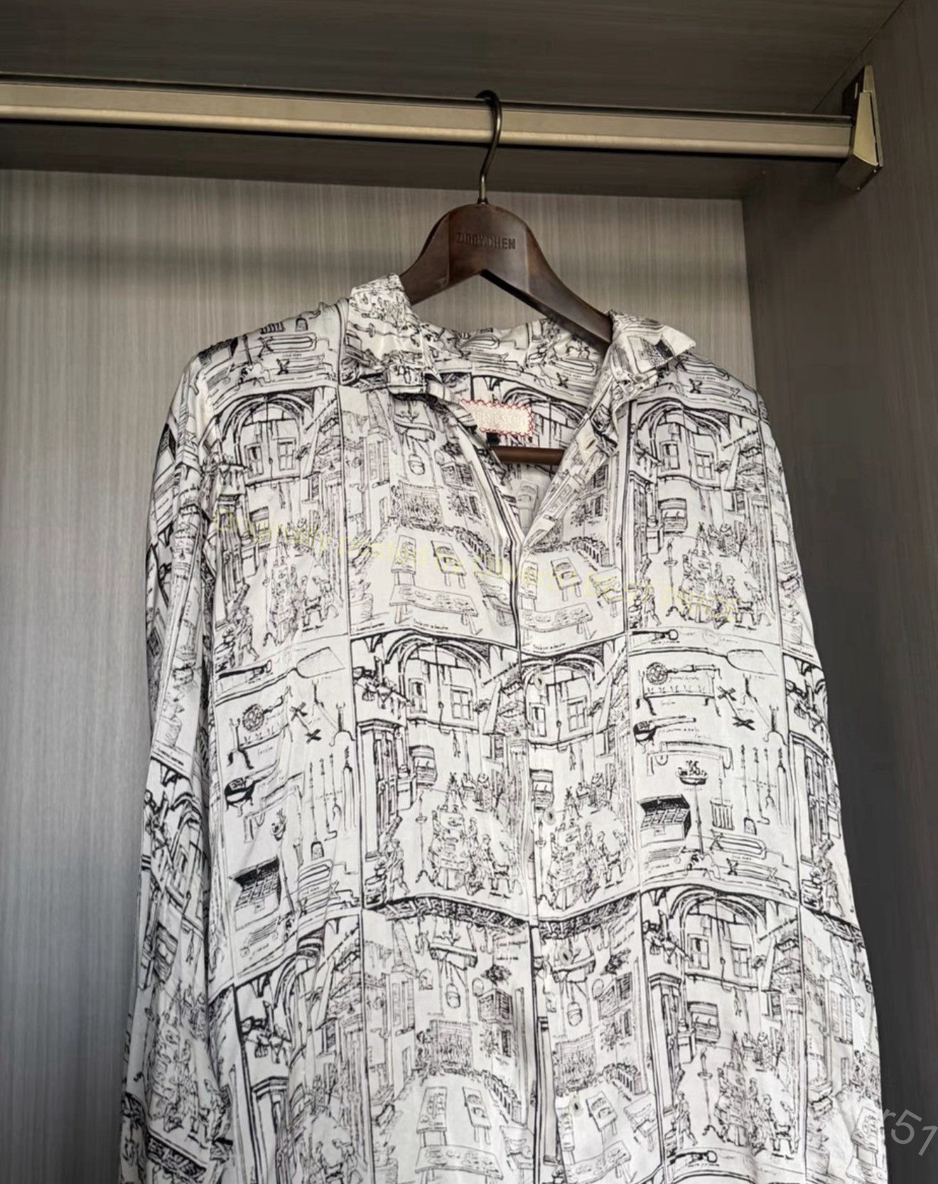 Geoffrey B. Small Geoffrey B. Small GBS comic silk shirt YYYY17/2610 Size US S / EU 44-46 / 1 - 4 Thumbnail