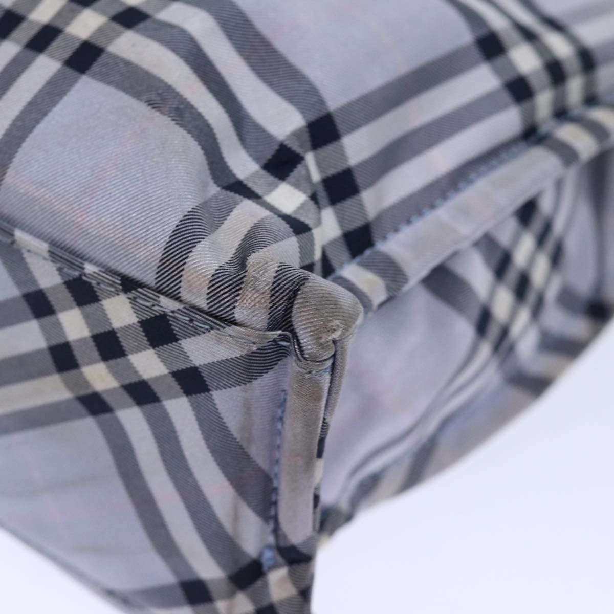 Burberry Burberry Nova Check Blue Label Hand Bag Nylon Blue Size ONE SIZE - 16 Thumbnail