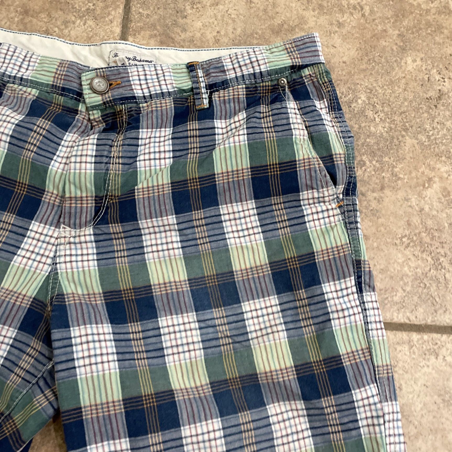 Tommy Hilfiger Tommy Bahama plaid chino shorts Mens Size 35 Multicolor Size US 35 - 2 Thumbnail