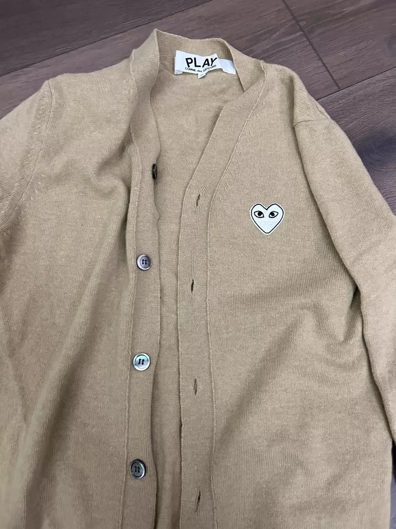 Comme des Garcons Comme Des Garcons Cardigan White Heart Size US S / EU 44-46 / 1 - 1 Thumbnail