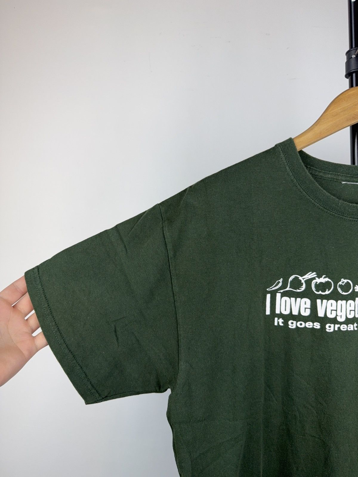 Vintage Vintage 2010 Humor Funny I love vegetarian food Tee Shirt Size US L / EU 52-54 / 3 - 4 Thumbnail