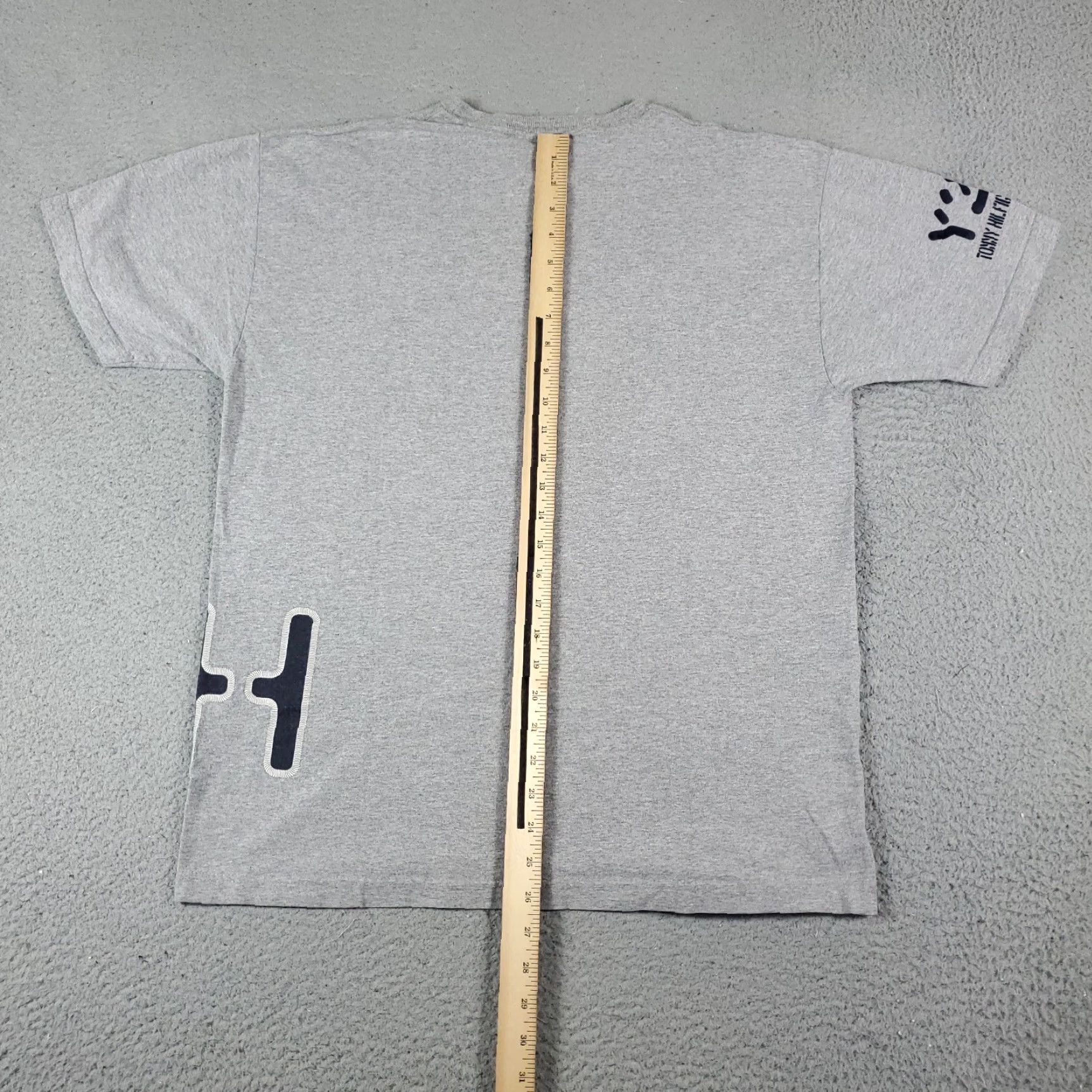 Tommy Hilfiger Tommy Hilfiger T-Shirt Men’s Medium Gray Crew Neck Short Sleeve Casual Cotton Logo Verbiage (Classic Modern American) Mens Size US M / EU 48-50 / 2 - 3 Thumbnail