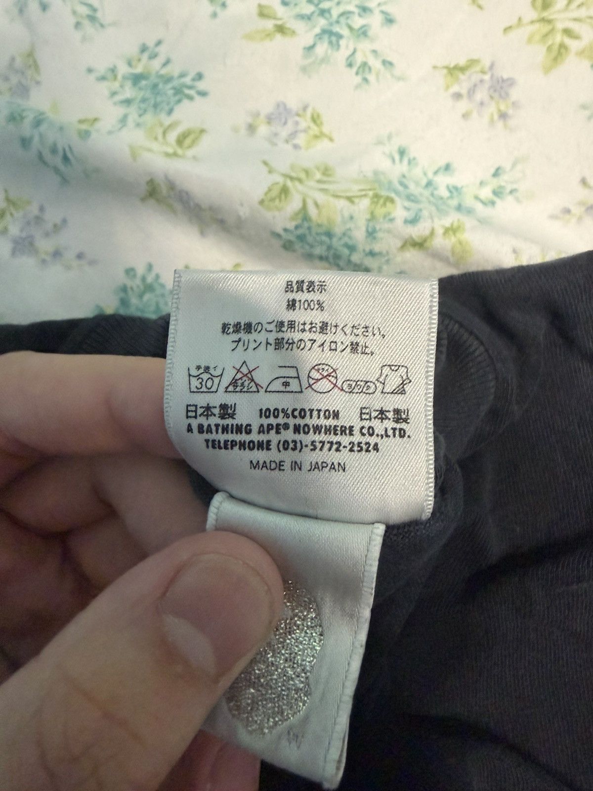 Bape Vintage BAPE Nigo Era Made in Japan Outline Logo Tee Size US L / EU 52-54 / 3 - 5 Thumbnail