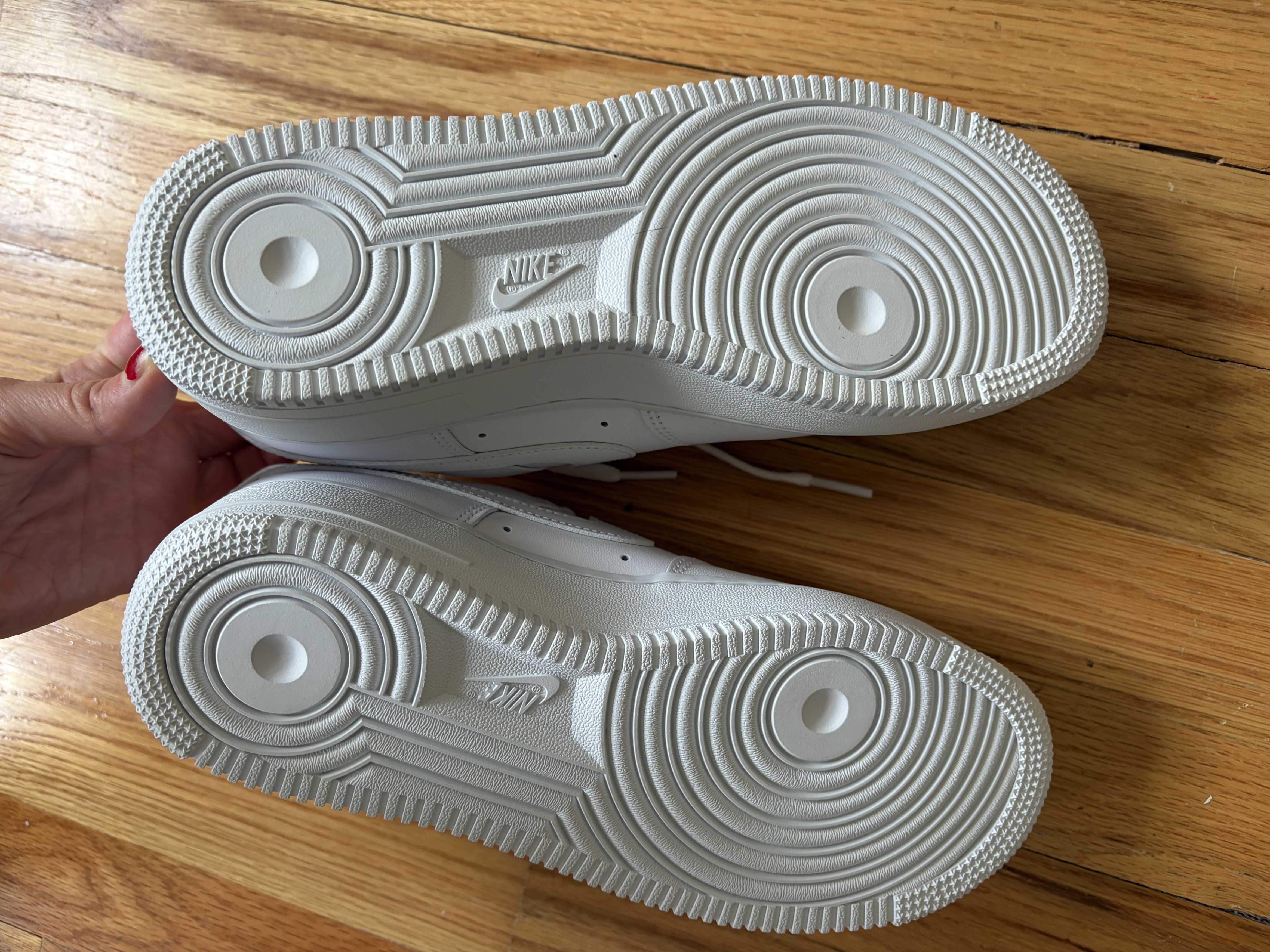 Nike Brand New White AF1 Low Size 7.5 Size US 7.5 / IT 37.5 - 3 Thumbnail