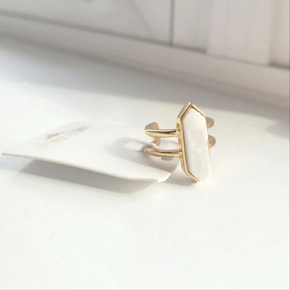 Vacation Kinsley Armelle Parvus White Quartz Ring Gift Spring Summer Size ONE SIZE - 4 Thumbnail