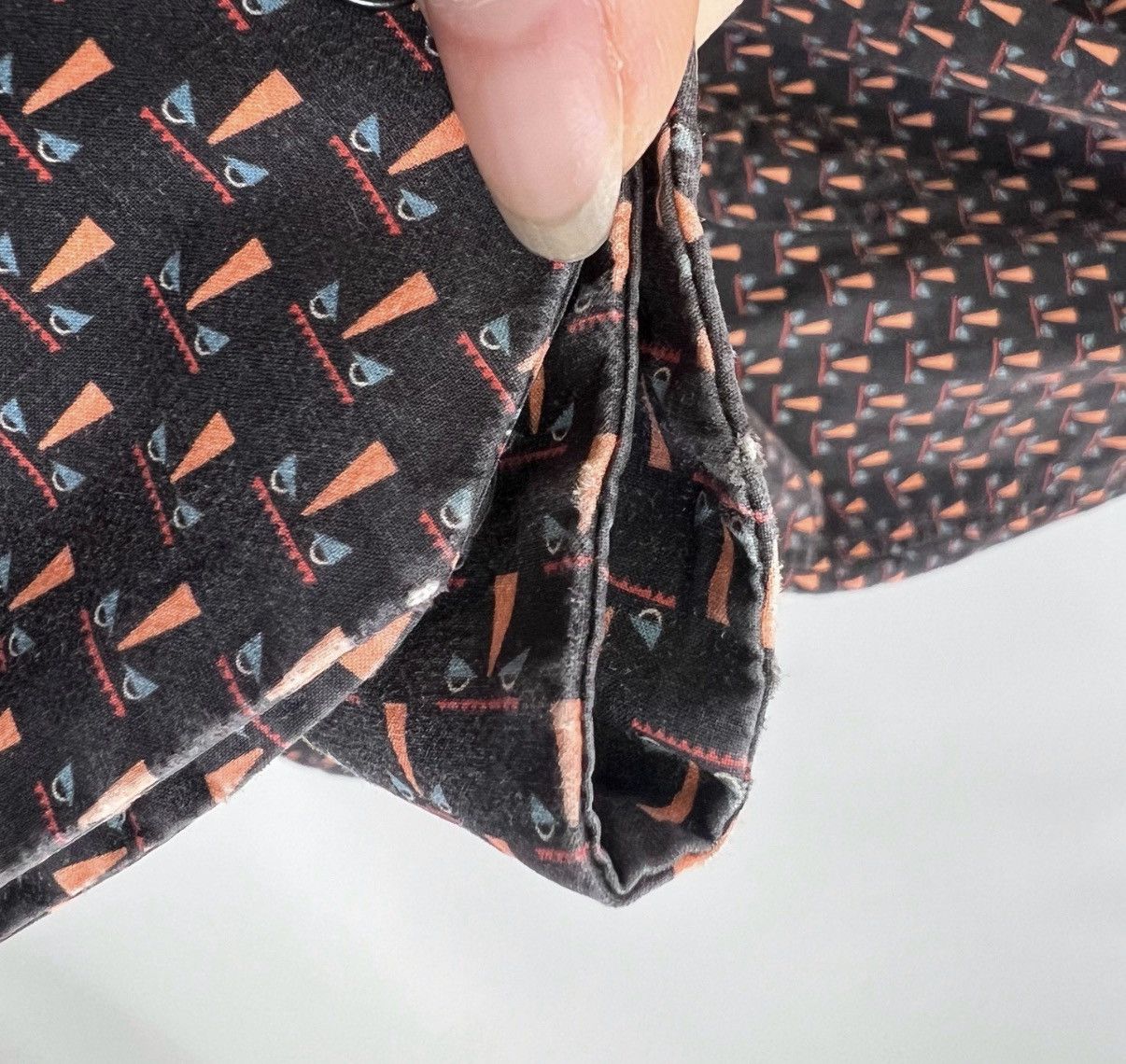 Fendi Fendi Little Devil All-Over Print Long Sleeve Shirt K12 Size US S / EU 44-46 / 1 - 6 Thumbnail