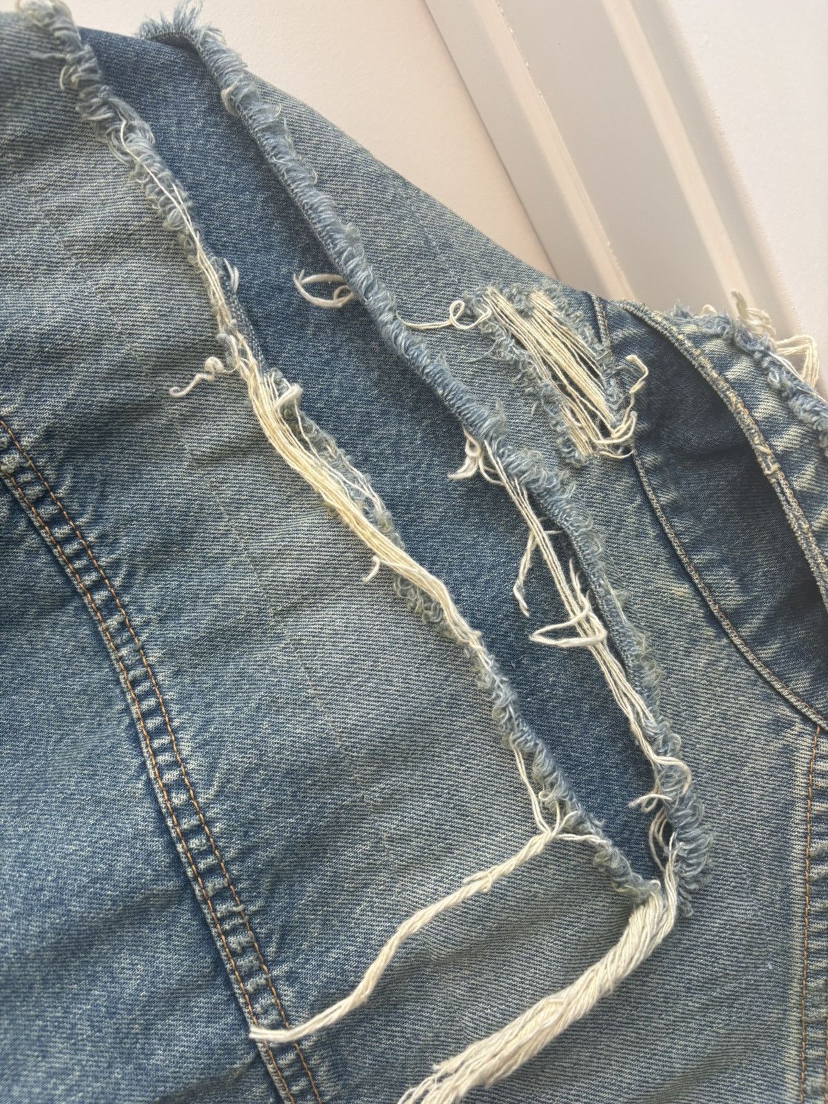Balenciaga Balenciaga Destroyed Denim Jacket Size US XXL / EU 58 / 5 - 10 Thumbnail
