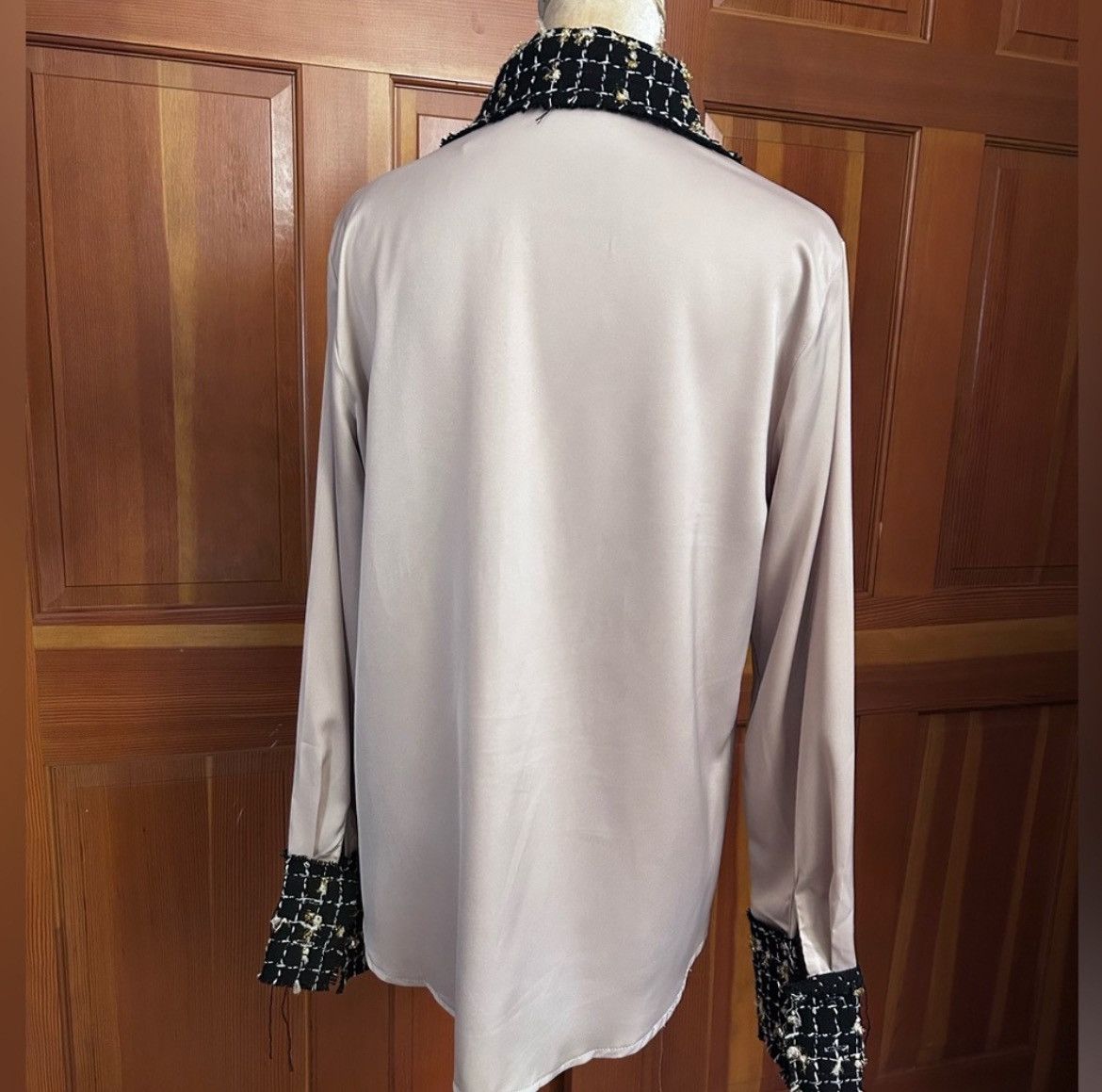 Designer × Other NWT, Lavishly Paris Women’s Elegant Tweed Detail Blouse Size M / US 6-8 / IT 42-44 - 9 Thumbnail