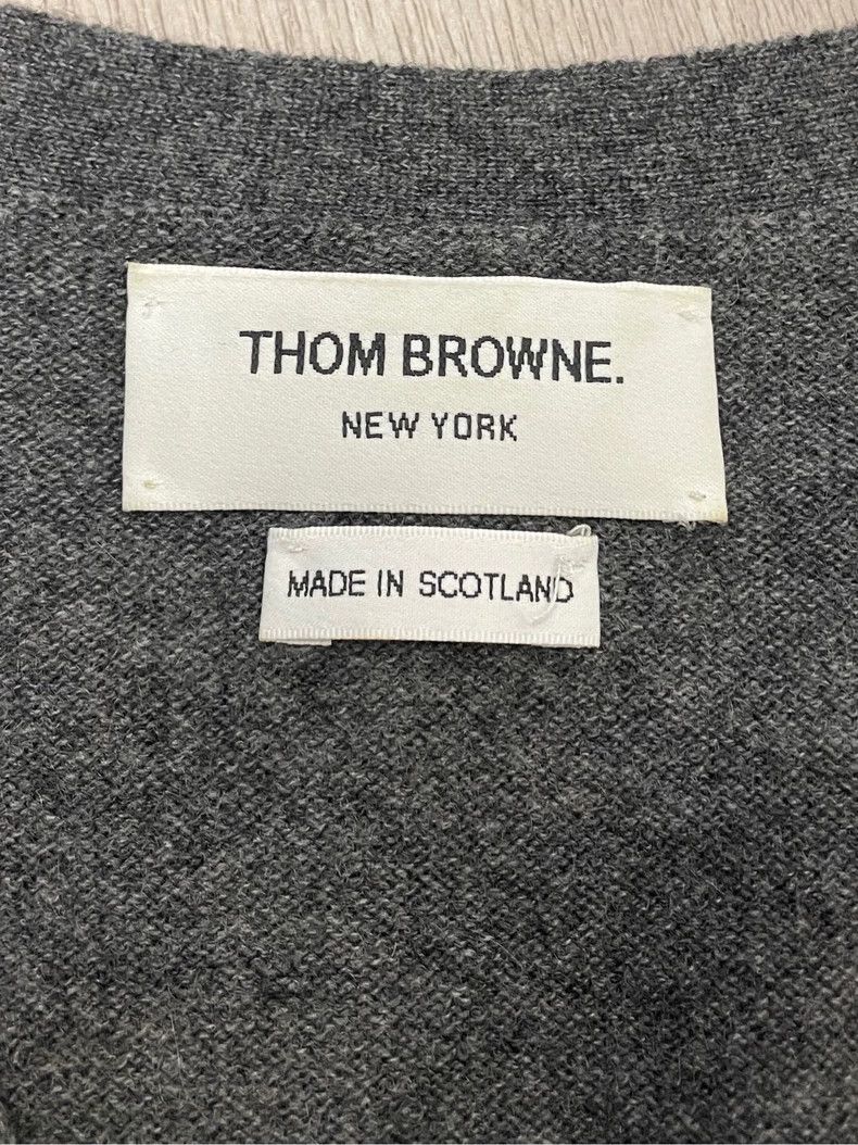 Thom Browne Thom browne Gray four-striped cashmere cardigan jacket 2504 Size US XS / EU 42 / 0 - 5 Thumbnail