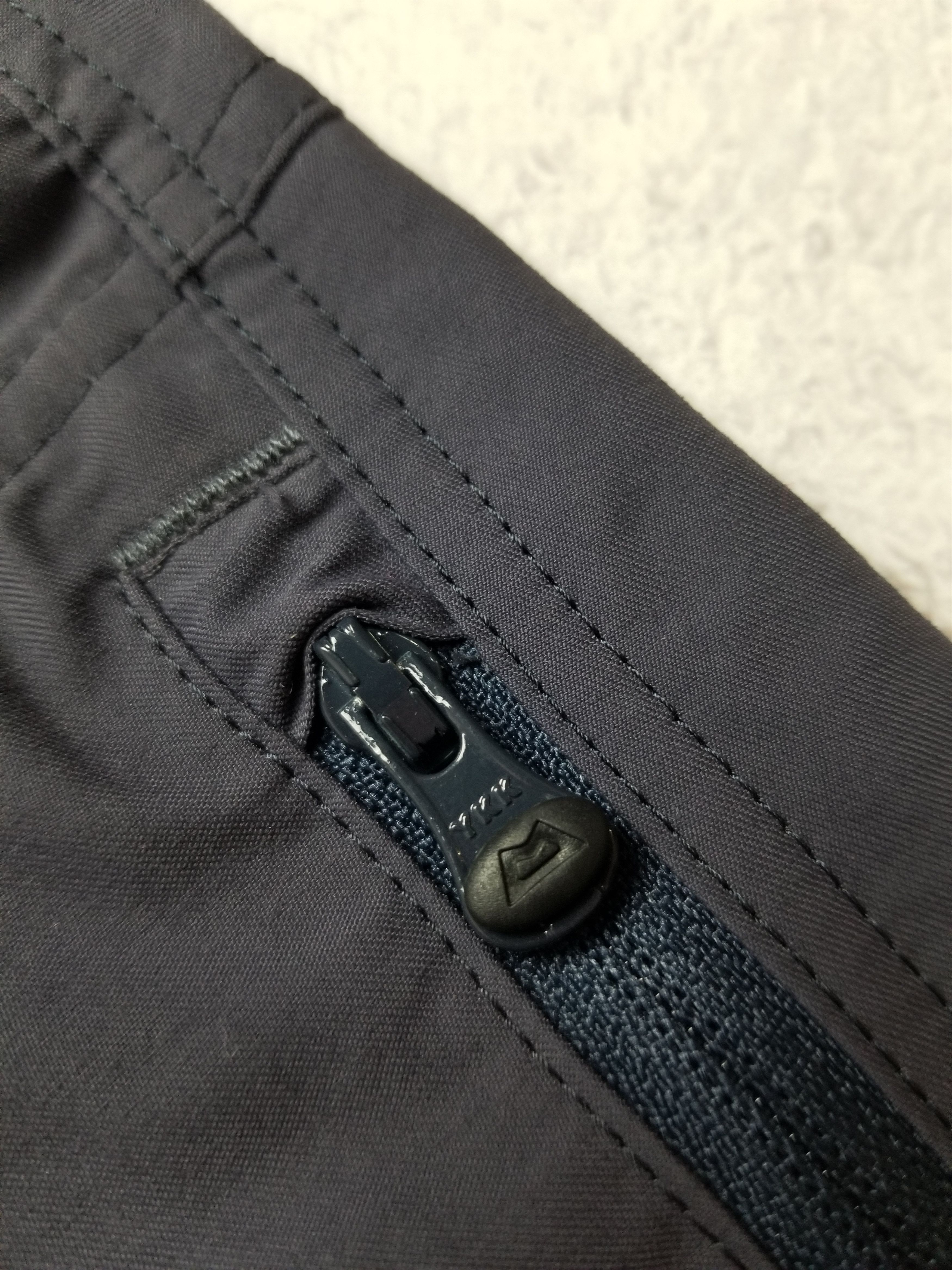 Mountain Equipment Mountain Equipment Approach Walking Hiking Cargo Shorts Size US 30 / EU 46 - 7 Thumbnail