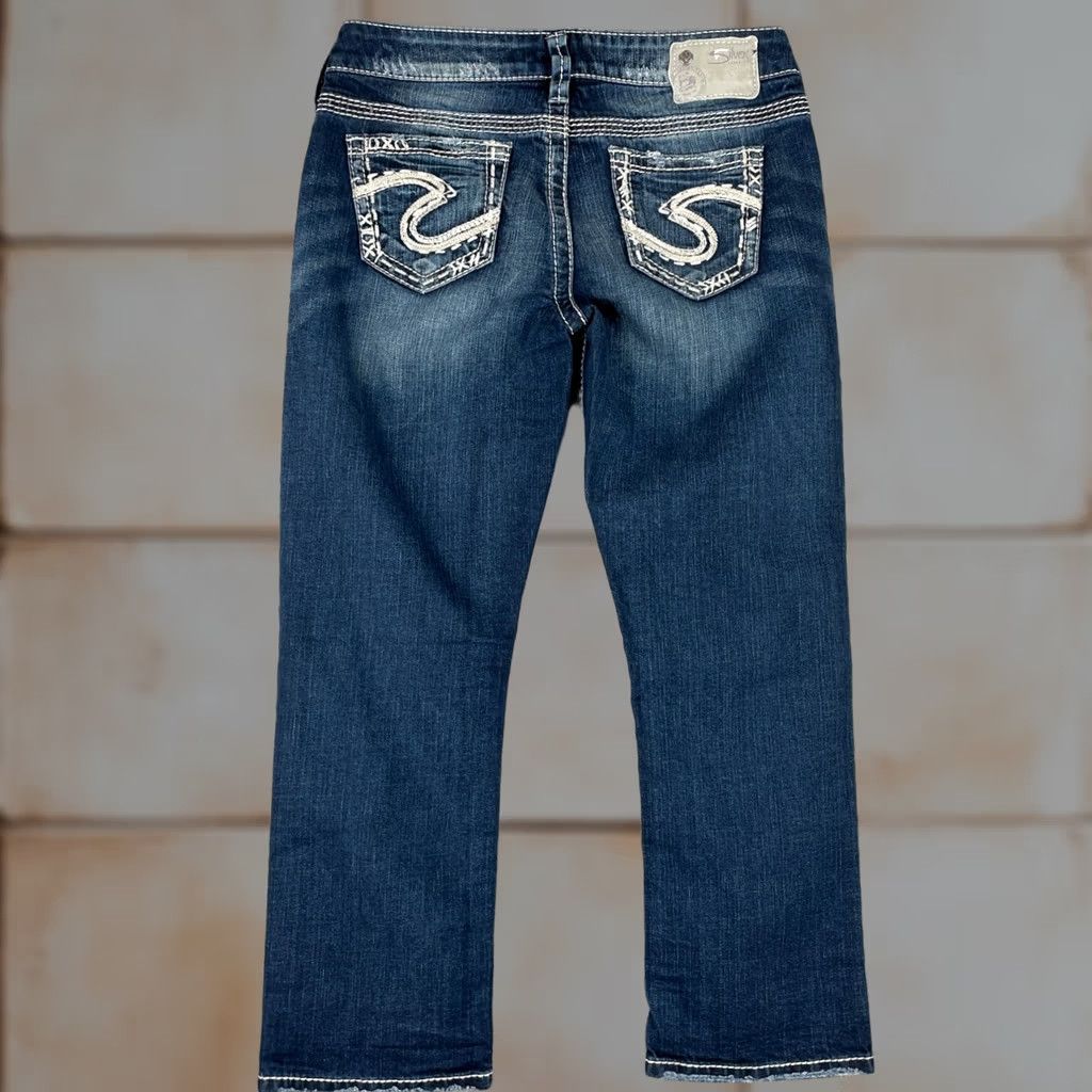 Silver Jeans Co. Silver Jeans Tuesday Capri Jeans Womens W29 Blue Low Embroidered Pocket Distressed Y2K Size 29" - 1 Thumbnail