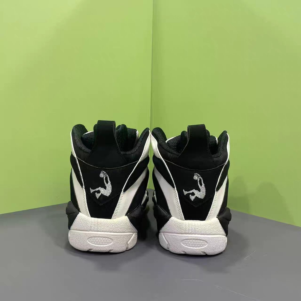 Reebok Reebok Shaqnosis 'Black White' Basketball Shoes K15 Size US 9 / EU 42 - 4 Thumbnail