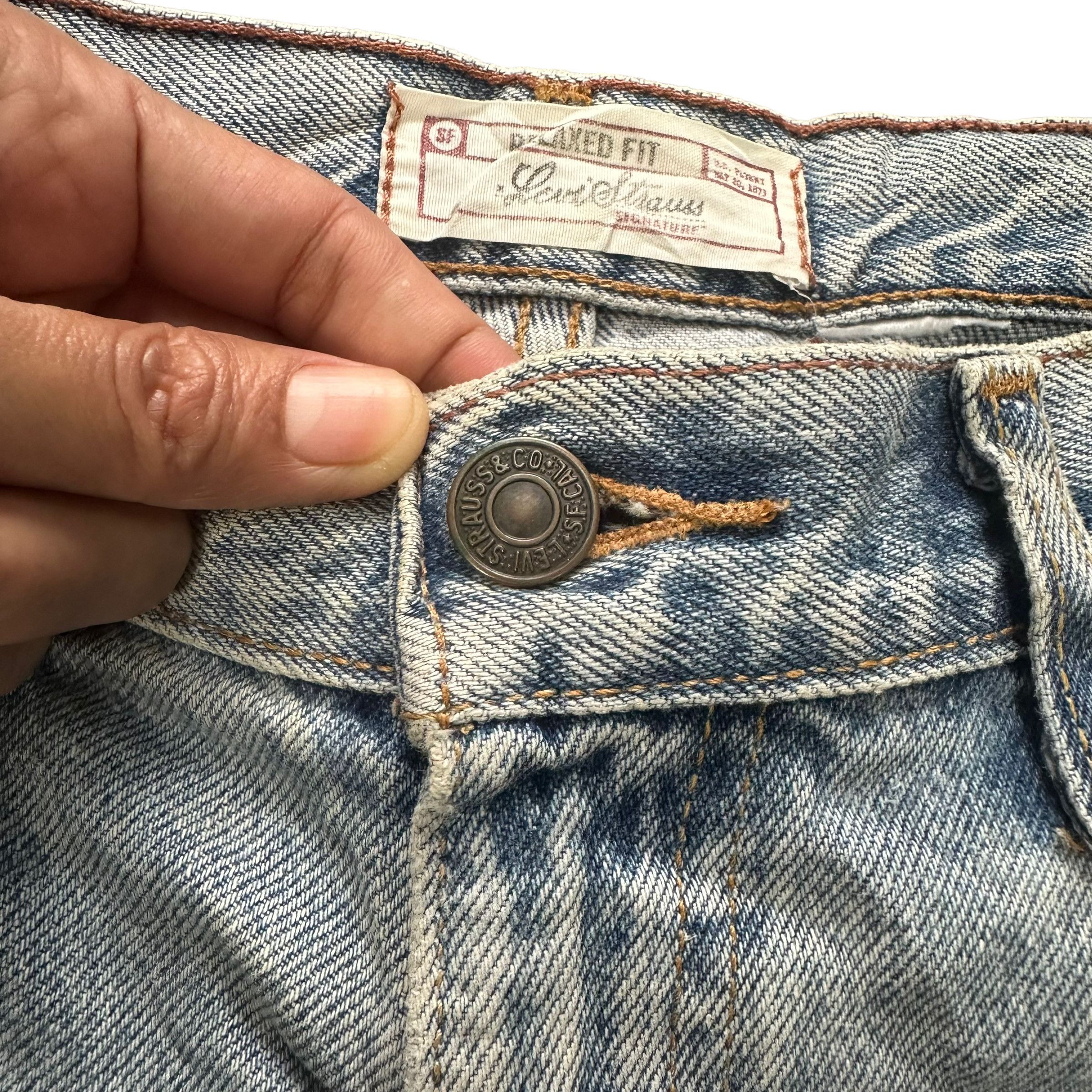 Levi's VINTAGE TRASHED LEVIS STRAUSS SHORT JEANS #8398-007 Size US 35 - 6 Thumbnail
