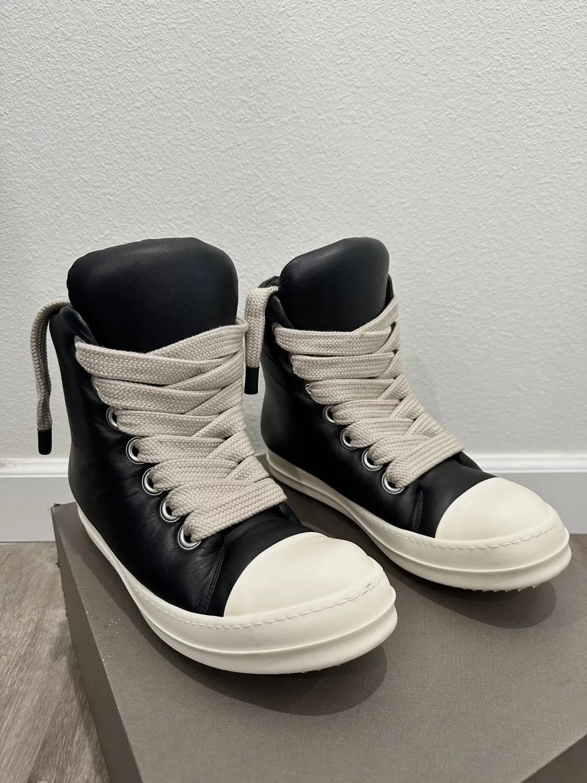 Rick Owens Rick Owens Jumbo Lace Padded Ramones High Size US 10.5 / EU 43-44 - 2 Thumbnail