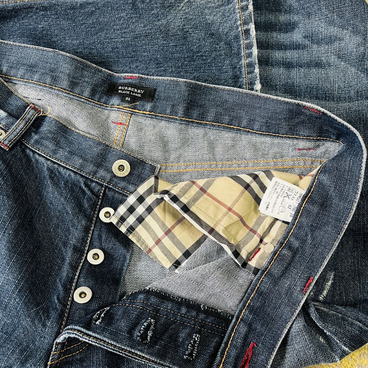 Black Label × Burberry × Vintage Burberry Black Label Distressed Denim Jeans Size US 34 / EU 50 - 15 Thumbnail