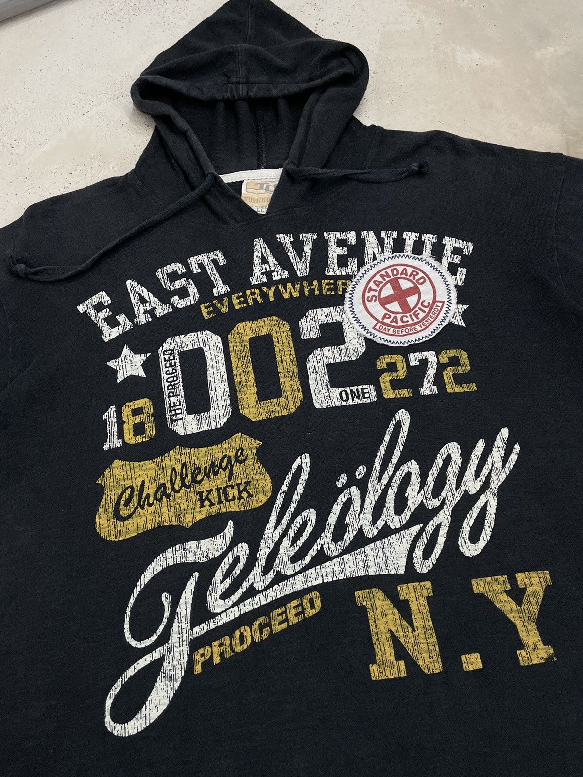 Other Surf Style Wording East Avenue Standard Pacific Size US XL / EU 56 / 4 - 5 Thumbnail