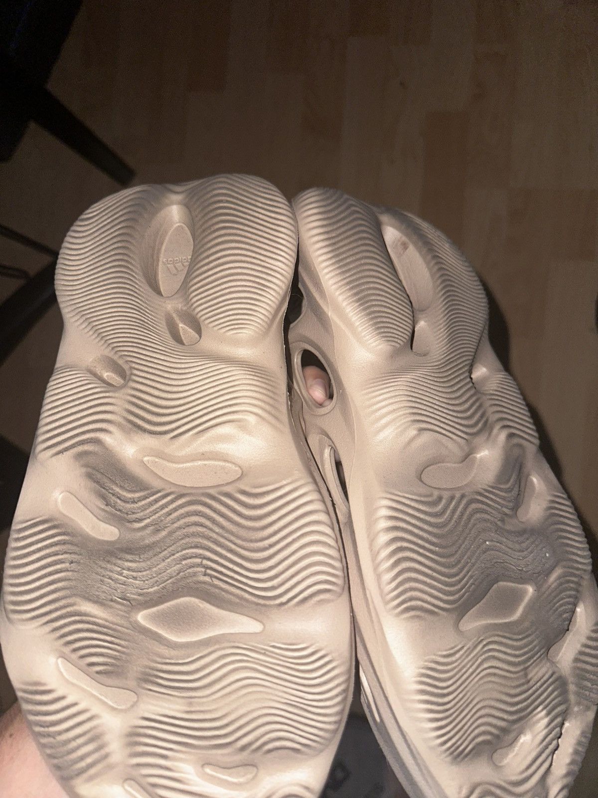 Yeezy Adidas Yeezy FOAM RNNR Mist Size US 10 / EU 43 - 4 Thumbnail