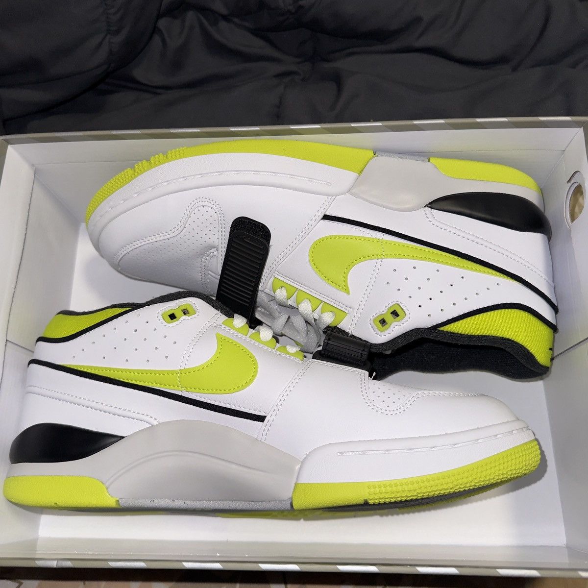 Nike Nike AAF88 SP White Venom Green Men’s Size 11 Size US 11 / EU 44 - 13 Thumbnail