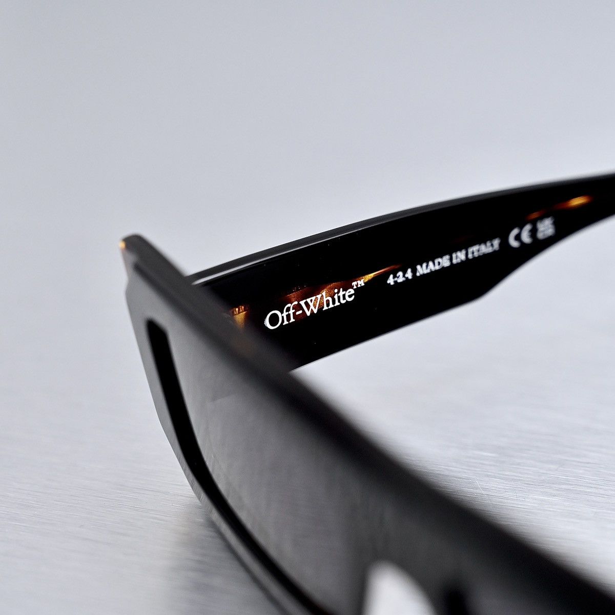 Off-White OFF WHITE LAUREL SUNGLASSES Size ONE SIZE - 4 Thumbnail