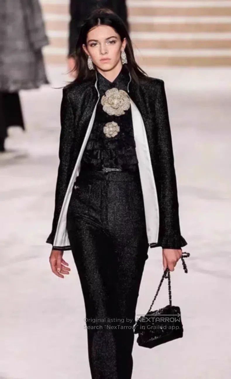 Chanel Chanel Black Silver Collar Jacket Size US S / EU 44-46 / 1 - 8 Thumbnail