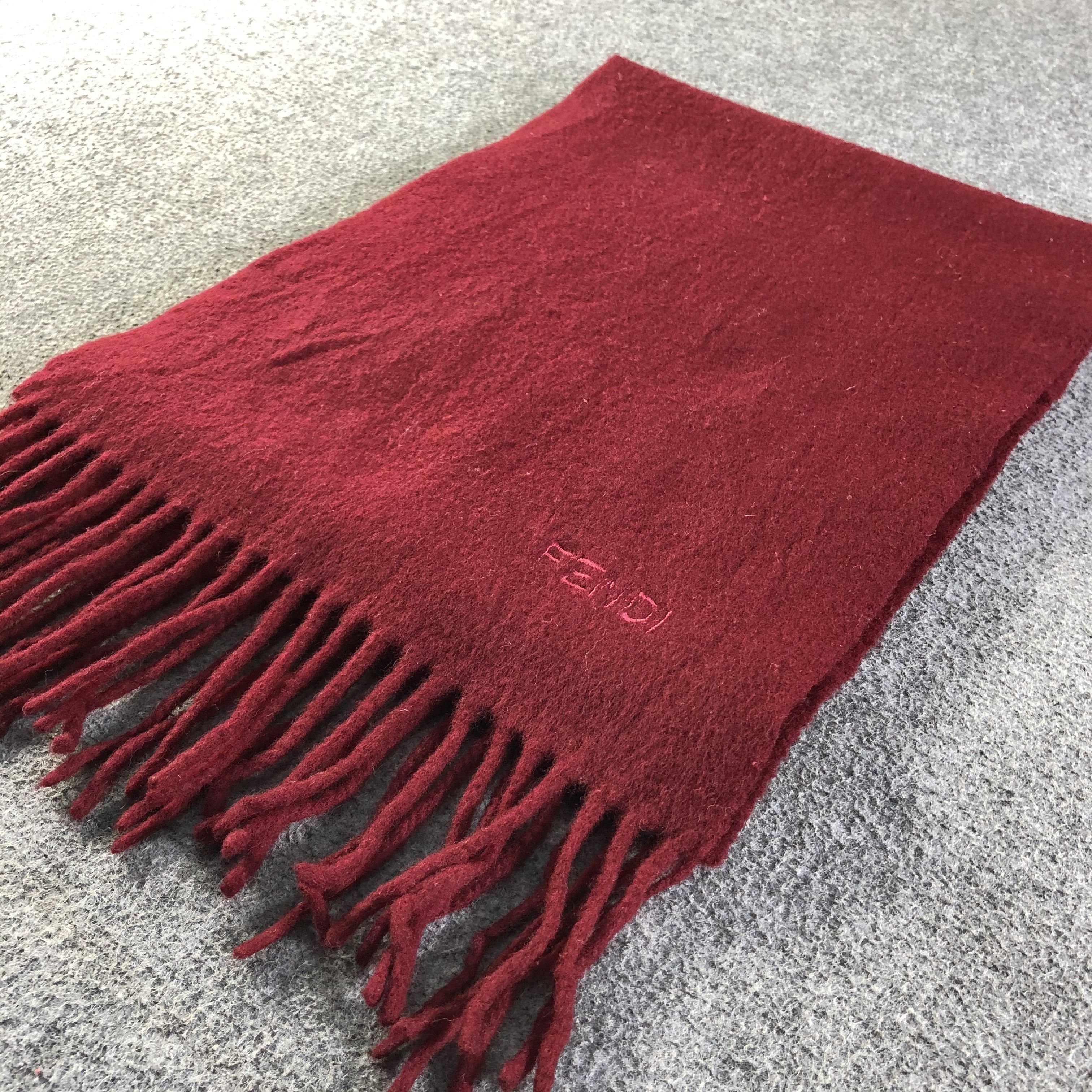 Fendi Fendi Plain Scarf / Muffler / Neckwear P551 Size ONE SIZE - 4 Thumbnail