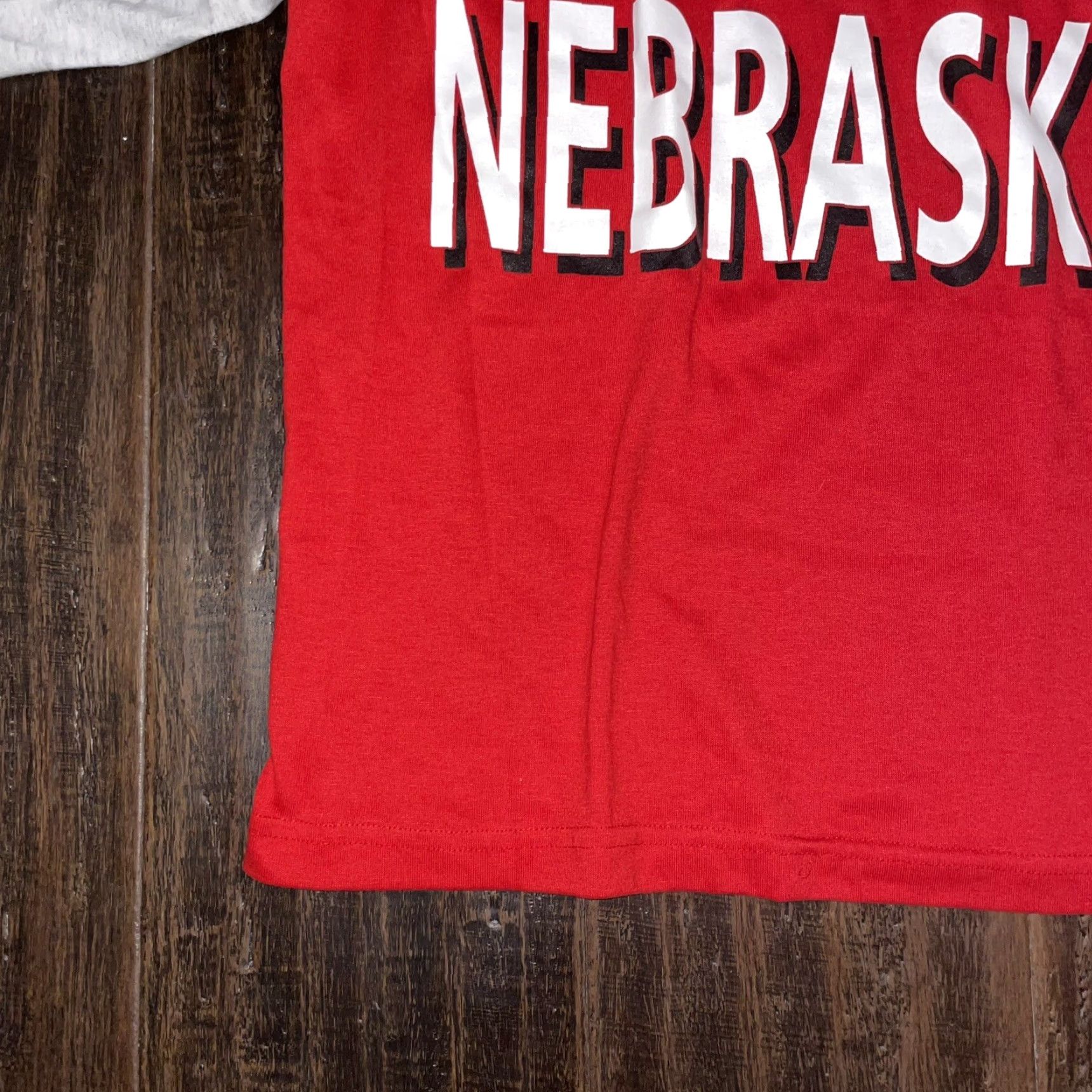 Logo 7 VINTAGE Logo 7 Nebraska Cornhuskers Hooded T-shirt Men M Red Logo 7 Graphic Size US M / EU 48-50 / 2 - 5 Thumbnail