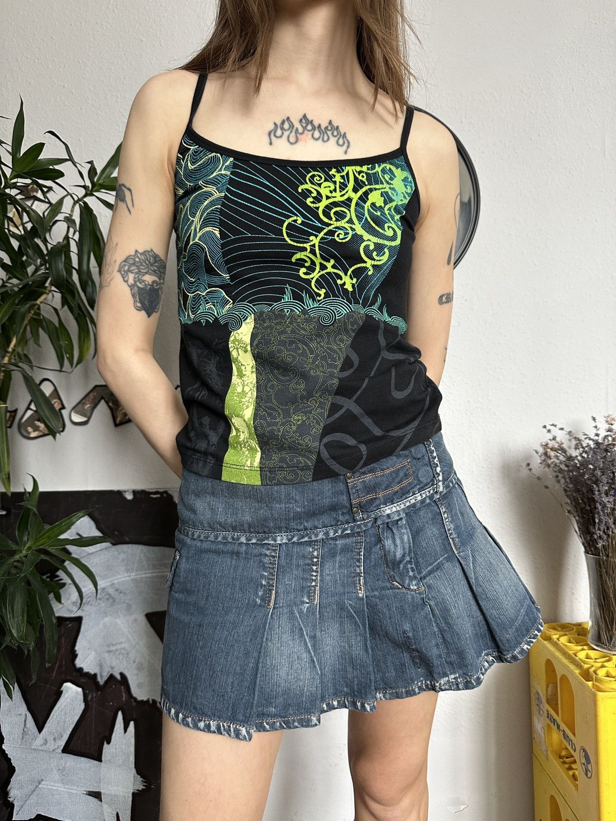 Japanese Brand × Vintage Cirque Du Soleil Abstract Graphic Crop Top y2k Custo Style Size S / US 4 / IT 40 - 4 Thumbnail